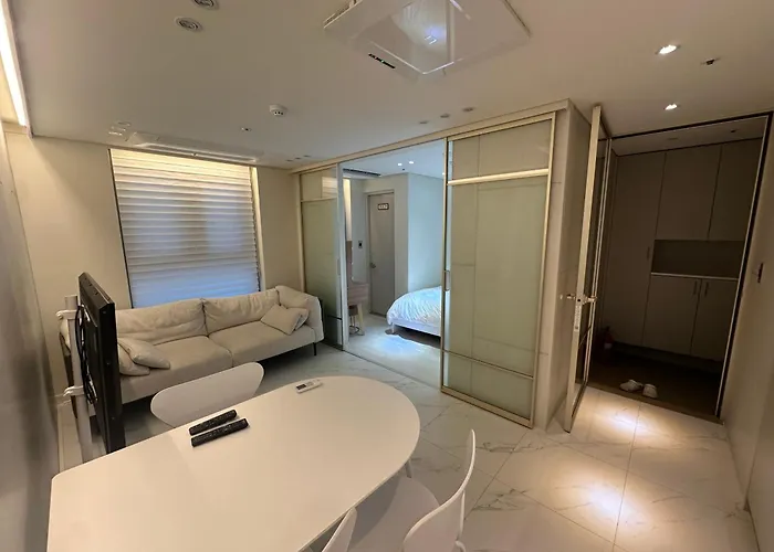 Apartment 강남 중심 코엑스 인근 럭셔리 투룸 Seoul